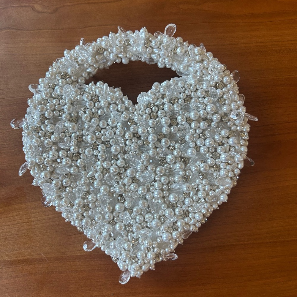 Clio Peppiatt Beaded Heart Purse - Ivory - Picture 2 of 6